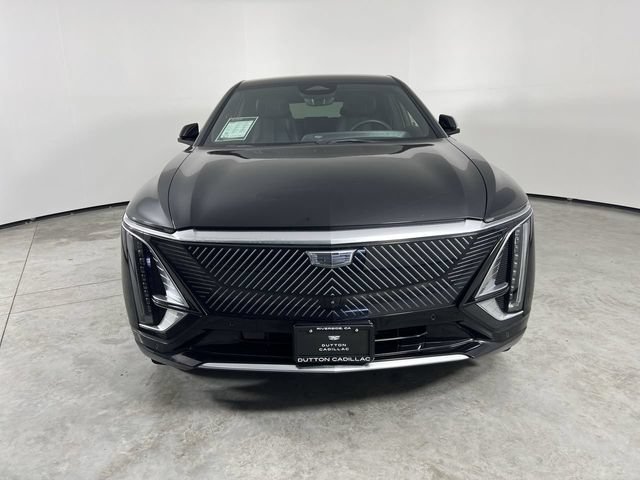 Used 2023 Cadillac Lyriq 2WD image 3