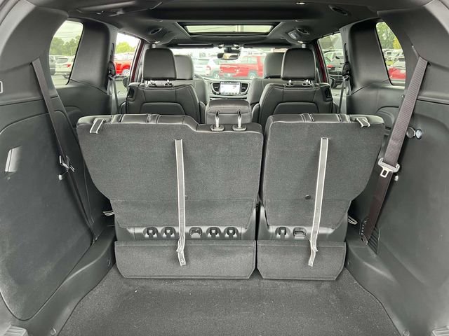 New 2025 Chrysler Pacifica Select image 9