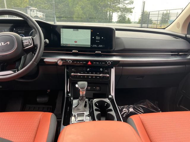Used 2024 Kia Carnival SX Prestige FWD image 16