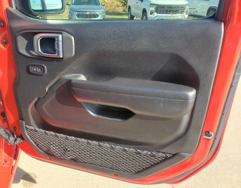 Used 2019 Jeep Wrangler Sport S image 14