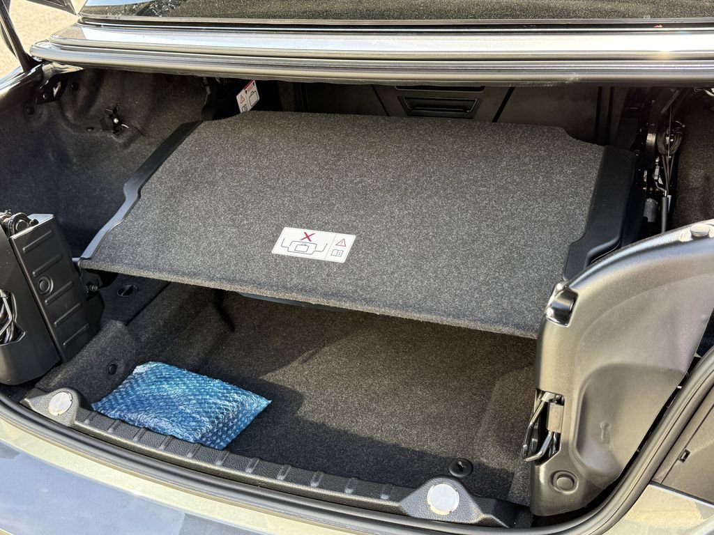 Used 2017 BMW M4 Convertible image 37