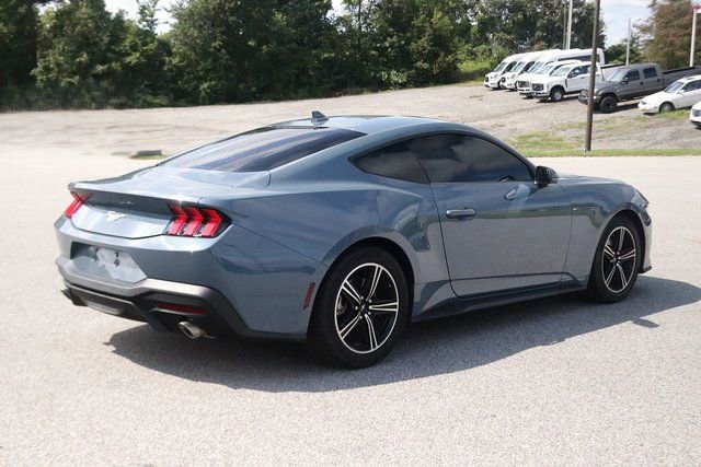 Used 2024 Ford Mustang Premium image 7