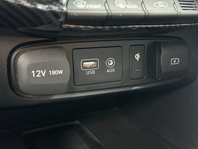 Used 2020 Hyundai Veloster Turbo FWD image 16