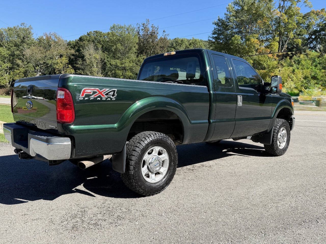 Used 2016 Ford F250 XL w/ XL Appearance Package AWD/4WD image 5