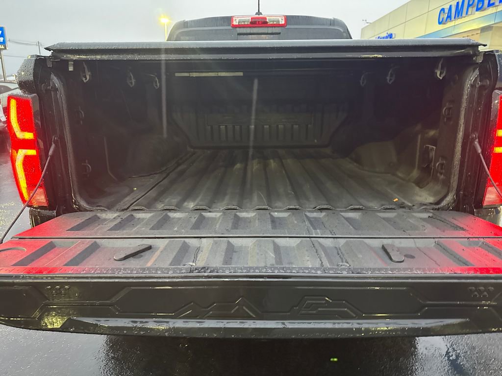 Used 2024 Chevrolet Colorado ZR2 w/ ZR2 Convenience Package III image 24