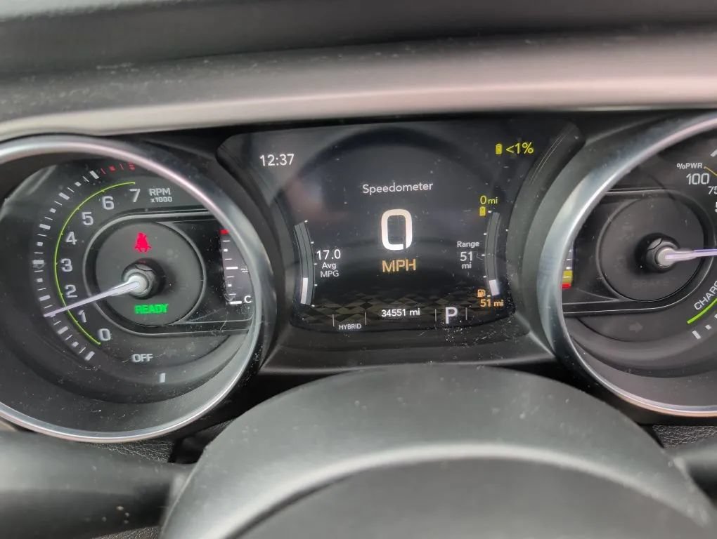 Used 2023 Jeep Wrangler Unlimited w/ Sun & Screen Package AWD/4WD image 20