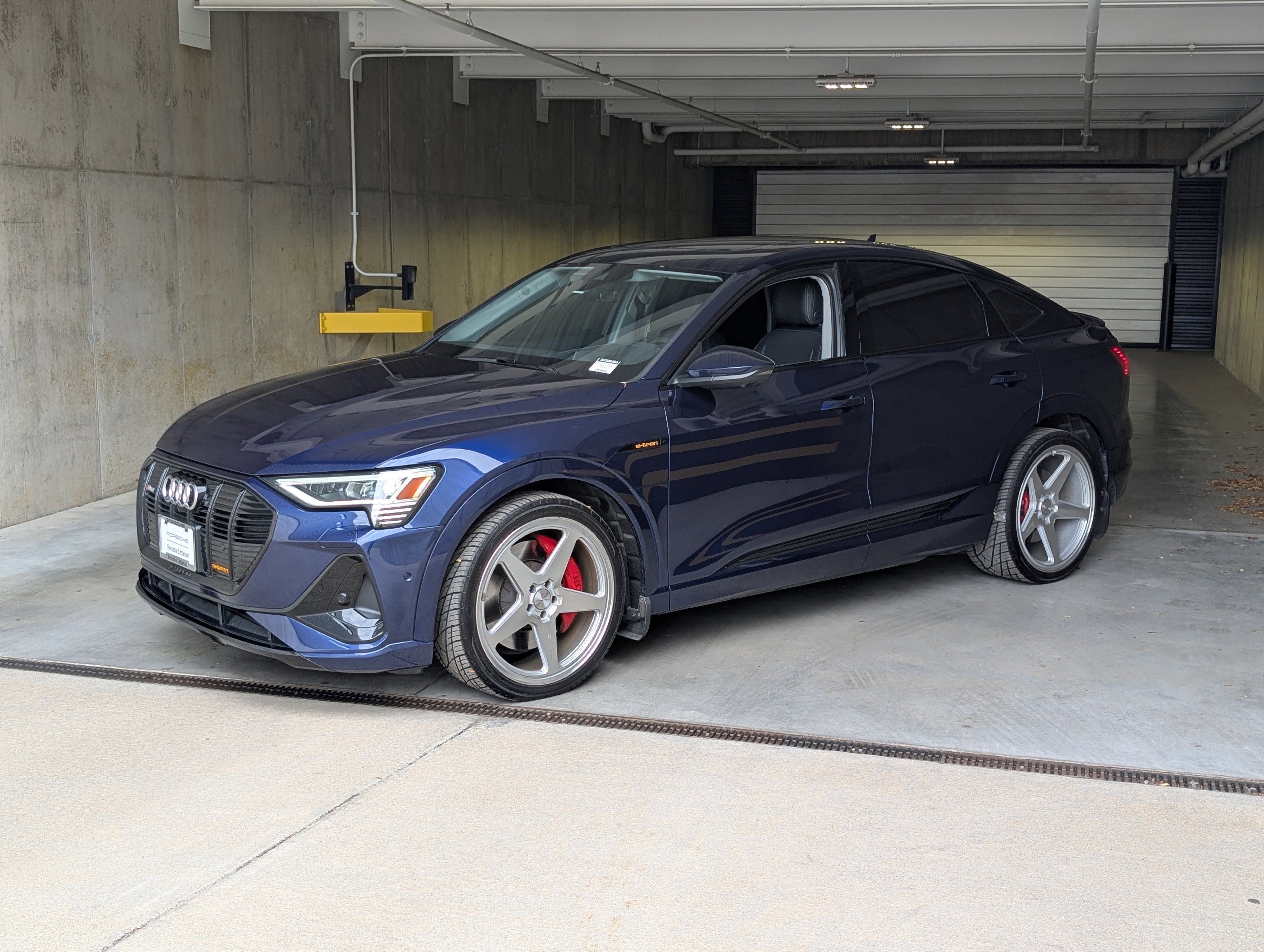 Used 2021 Audi e-tron Prestige w/ Prestige Package