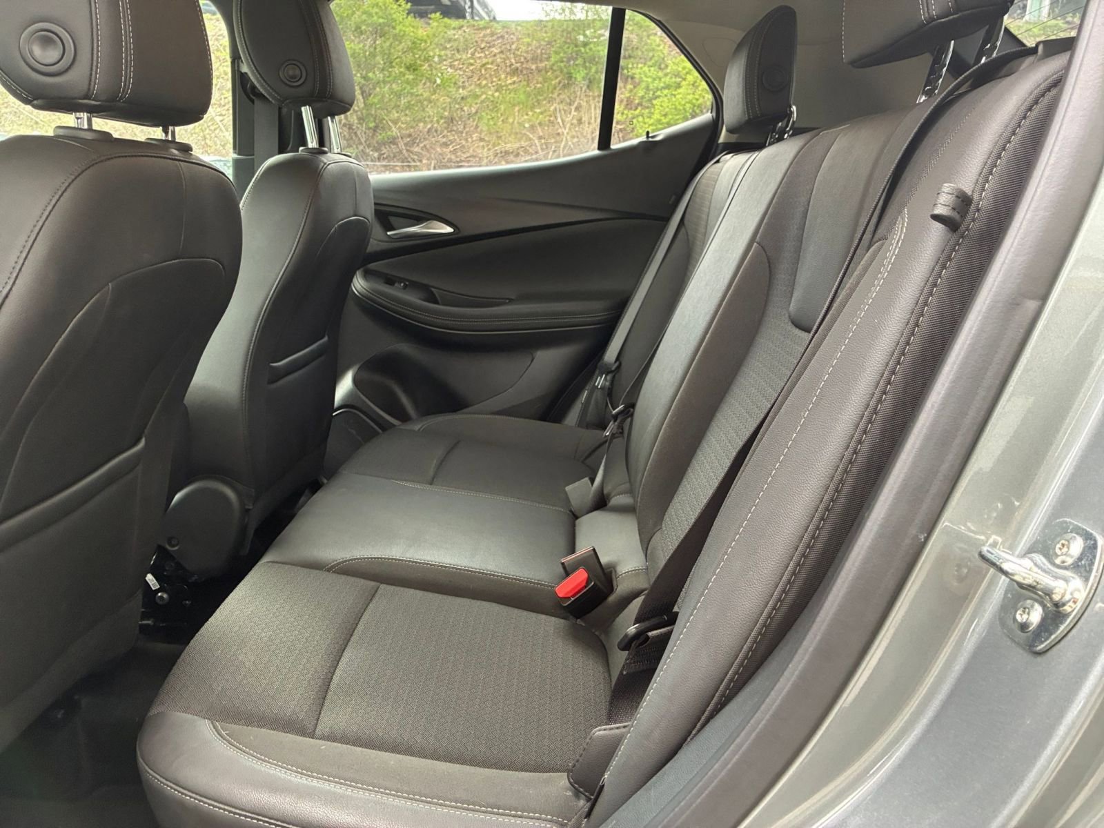 Used 2025 Buick Encore GX Preferred AWD/4WD image 25