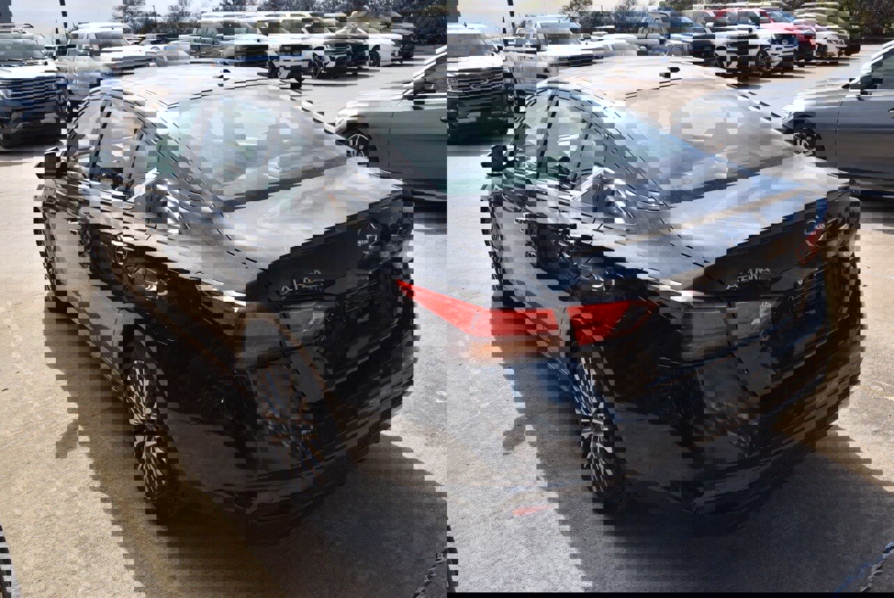 Used 2025 Nissan Altima 2.5 SV image 8