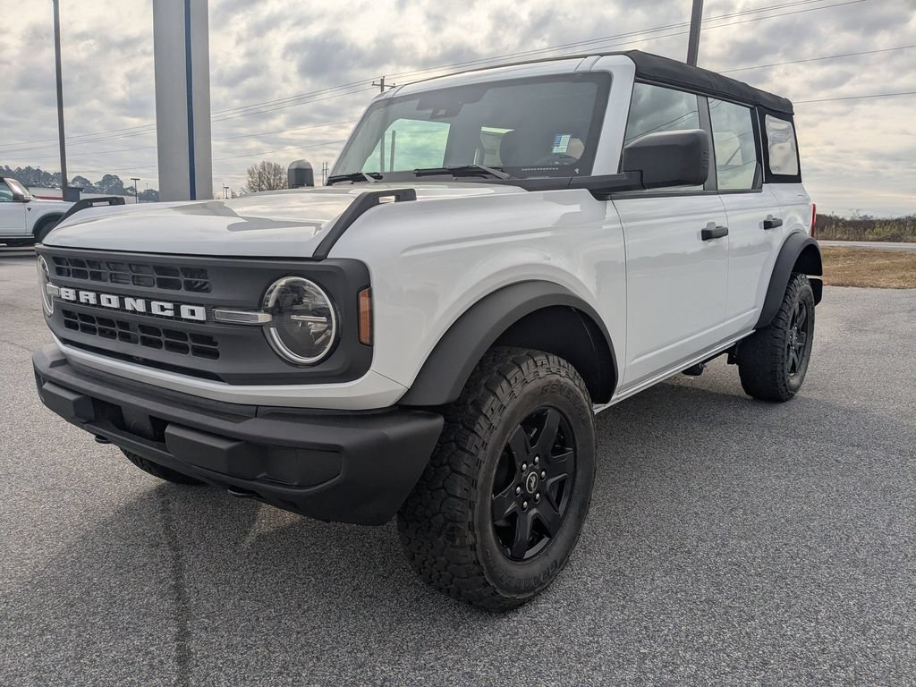 New 2025 Ford Bronco 4-Door AWD/4WD image 8