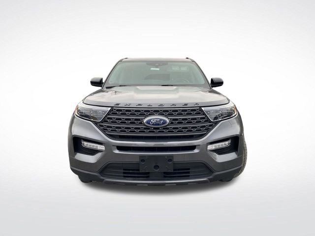 Used 2022 Ford Explorer XLT w/ Equipment Group 202A image 12