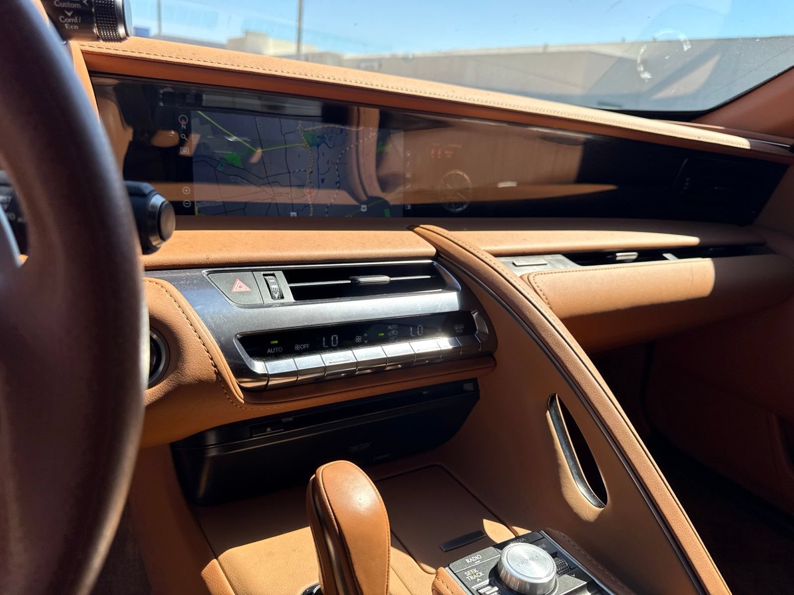Used 2022 Lexus LC 500 Convertible w/ Touring Package RWD image 12