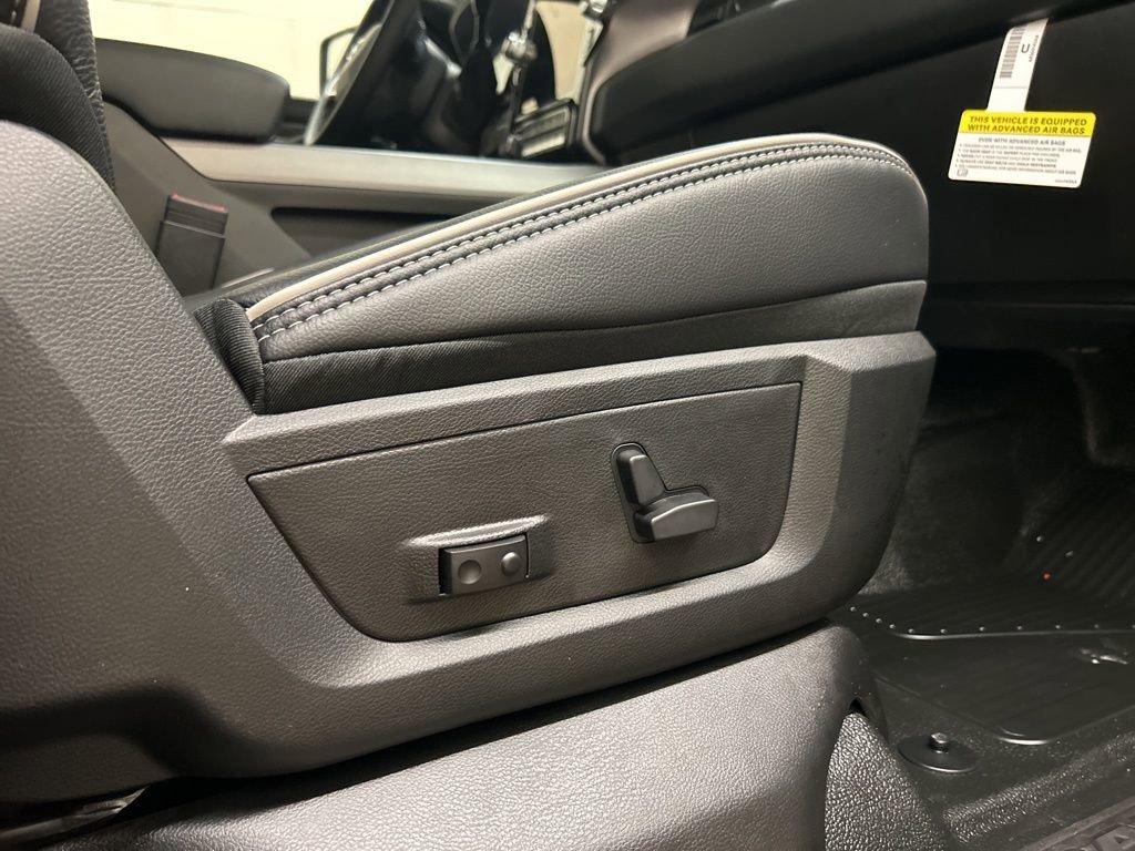 New 2026 RAM 4500 Tradesman w/ Laramie Trim Package image 33