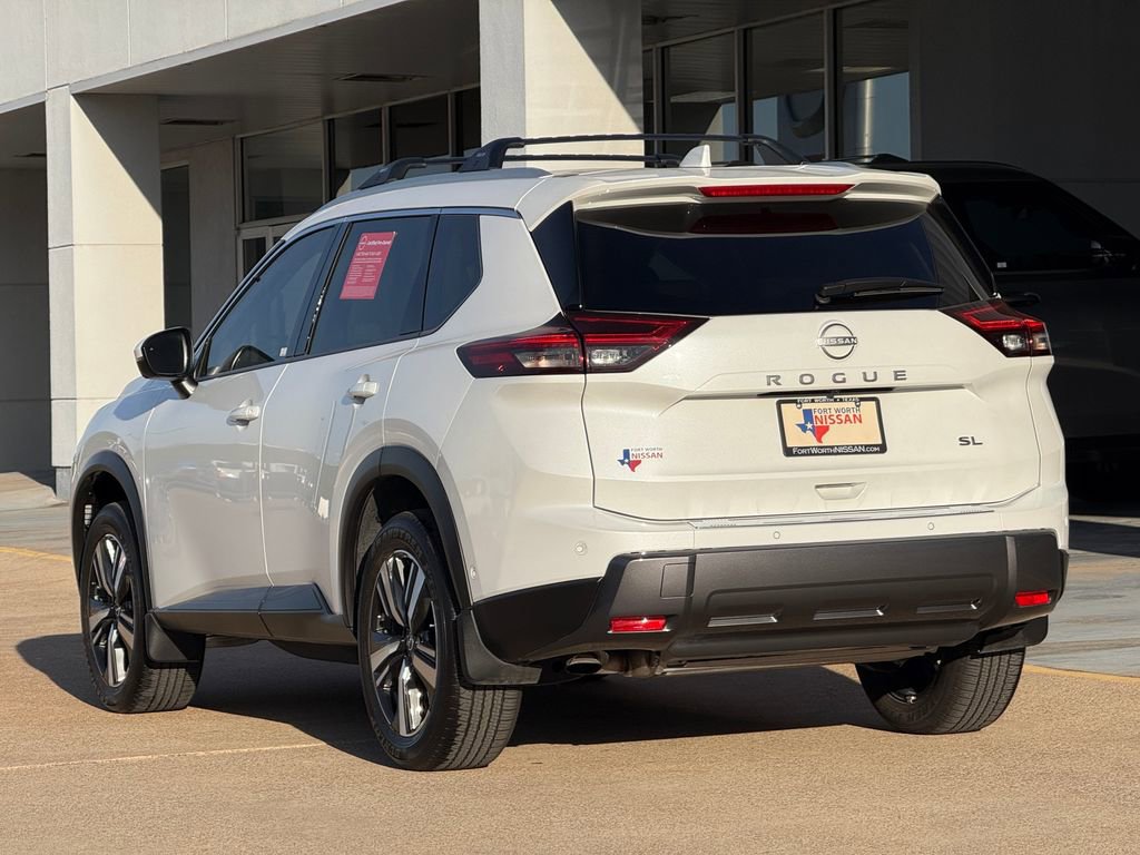 Used 2025 Nissan Rogue SL image 7