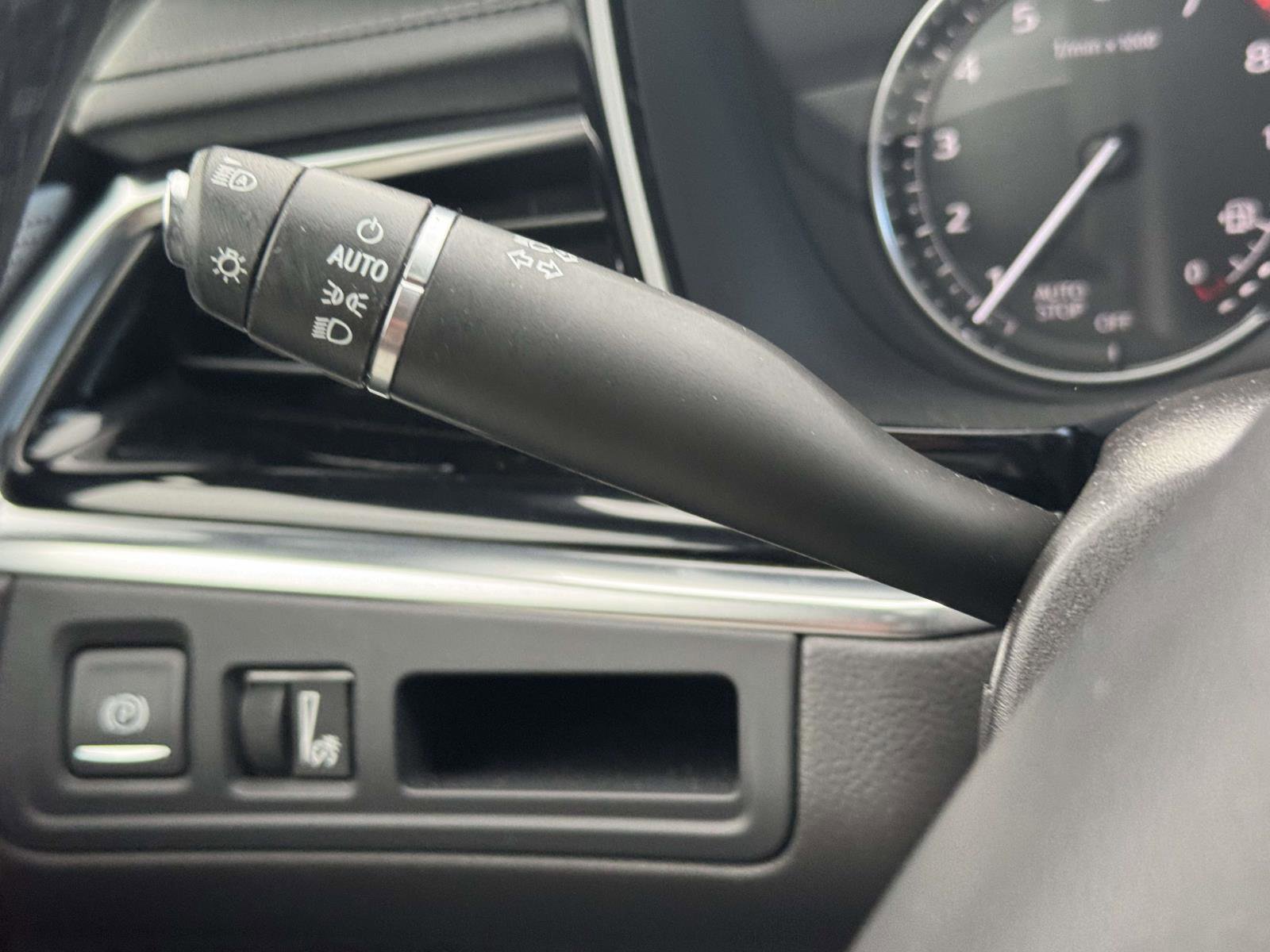 Certified 2023 Cadillac XT6 Premium Luxury image 20