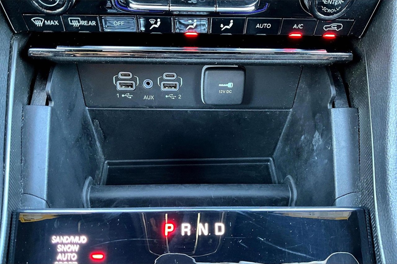 Certified 2024 Jeep Grand Cherokee Limited image 16