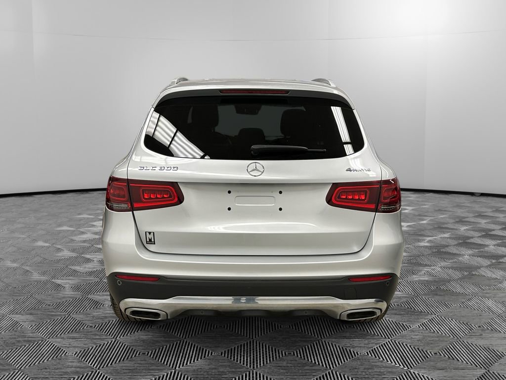 Used 2020 Mercedes-Benz GLC 300 4MATIC image 4