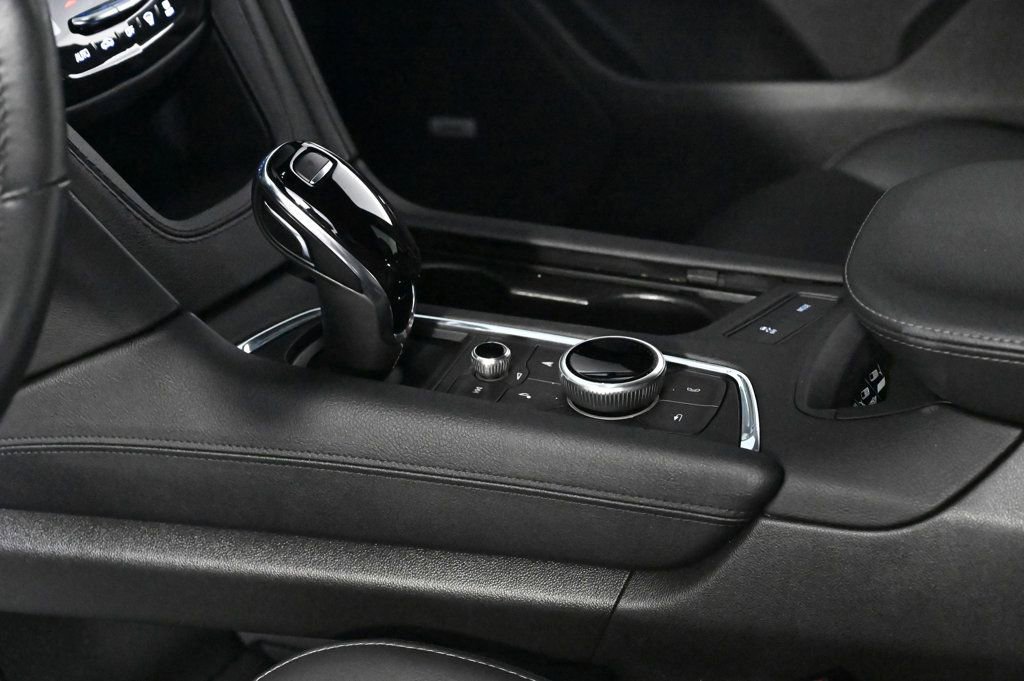 Used 2024 Cadillac XT6 Premium Luxury image 19