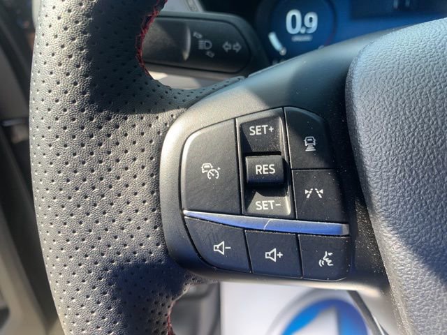 Certified 2023 Ford Escape ST-Line Elite w/ Premium Technology Package AWD/4WD image 25