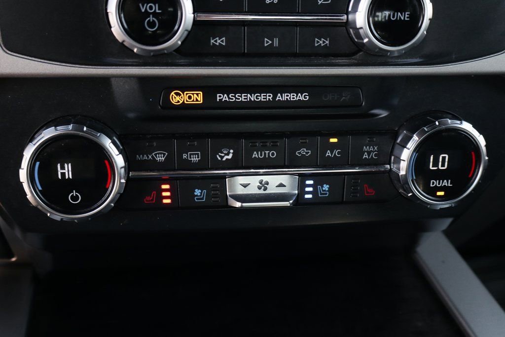 Used 2022 Ford F250 Lariat w/ Tremor Off-Road Package AWD/4WD image 43