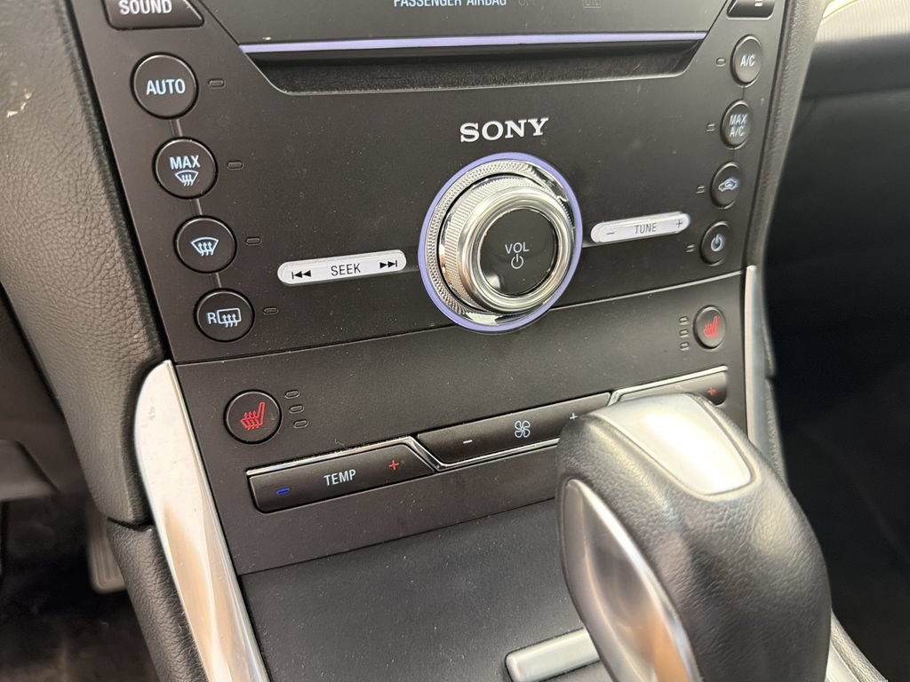 Used 2017 Ford Edge Titanium w/ Technology Package AWD/4WD image 30
