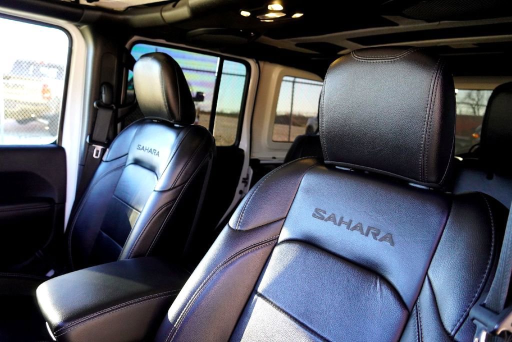 Used 2021 Jeep Wrangler Unlimited Sahara w/ Safety Group image 14