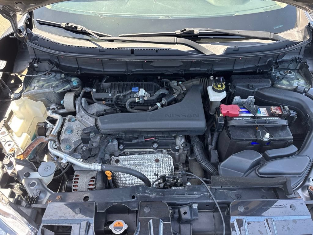 Used 2019 Nissan Rogue SV AWD/4WD image 13