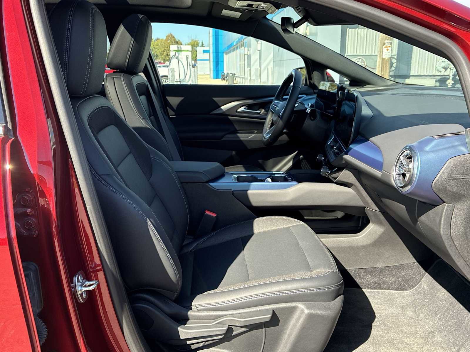 Certified 2024 Chevrolet Equinox EV LT w/ Active Safety Package 3 image 28