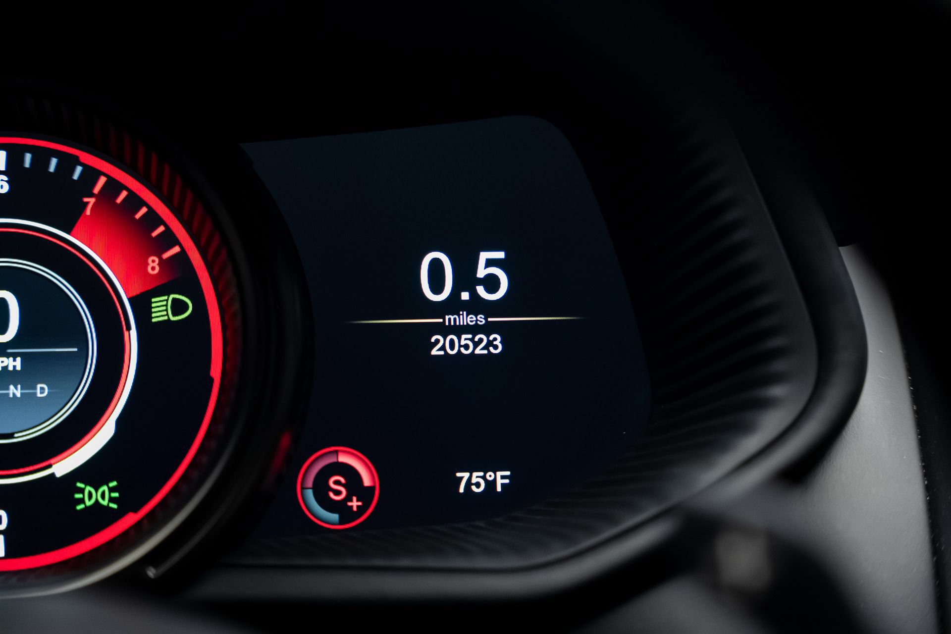 Used 2018 Aston Martin DB11 V12 RWD image 45