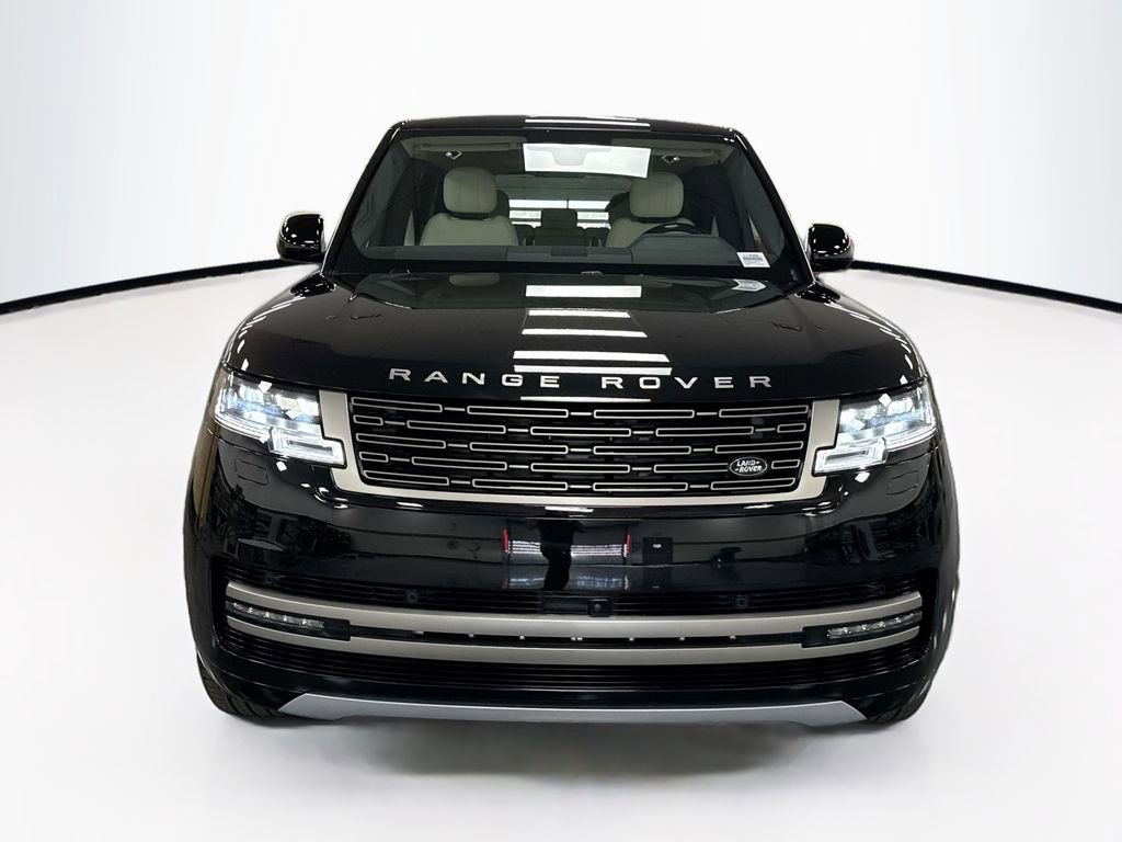 New 2026 Land Rover Range Rover SE image 2