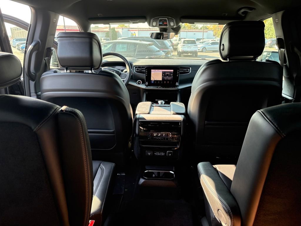 New 2025 Jeep Wagoneer Series II image 40