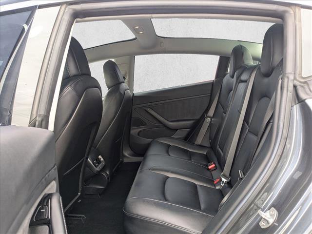 Used 2018 Tesla Model 3 Long Range image 22
