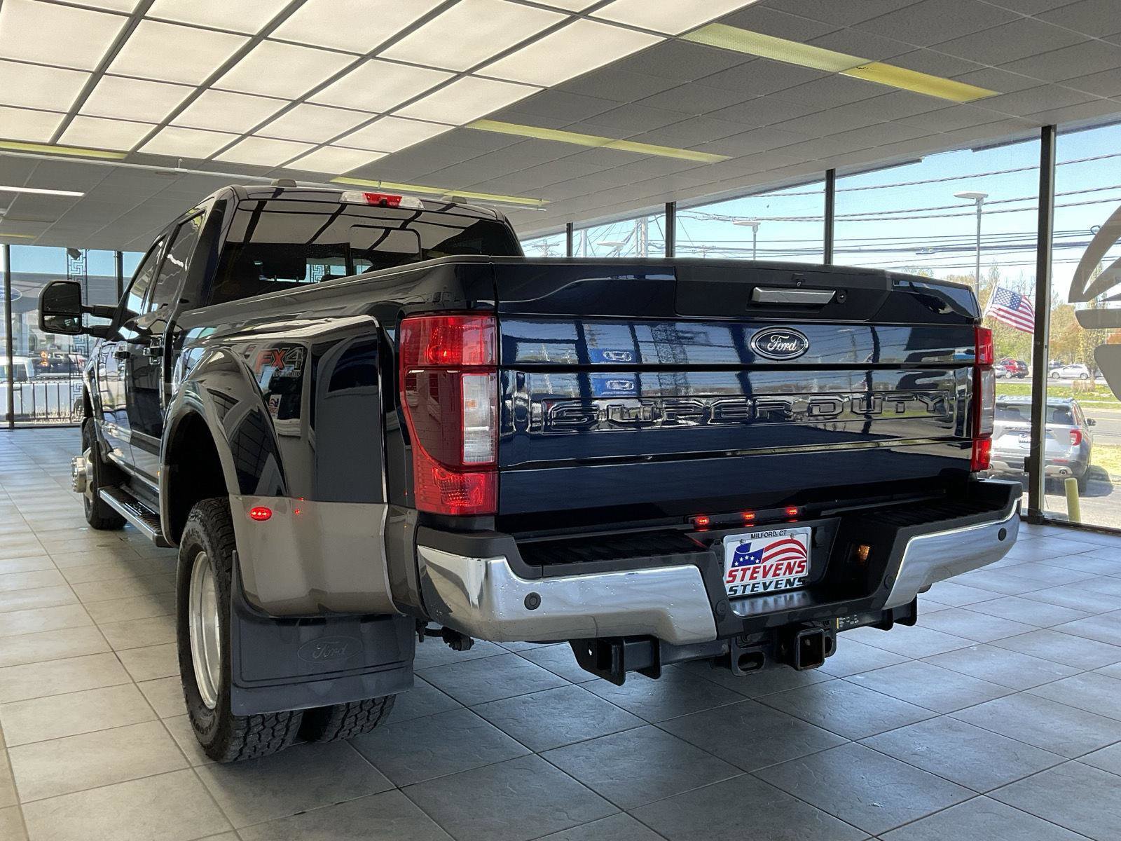 Used 2022 Ford F350 Lariat w/ Lariat Value Package AWD/4WD image 7