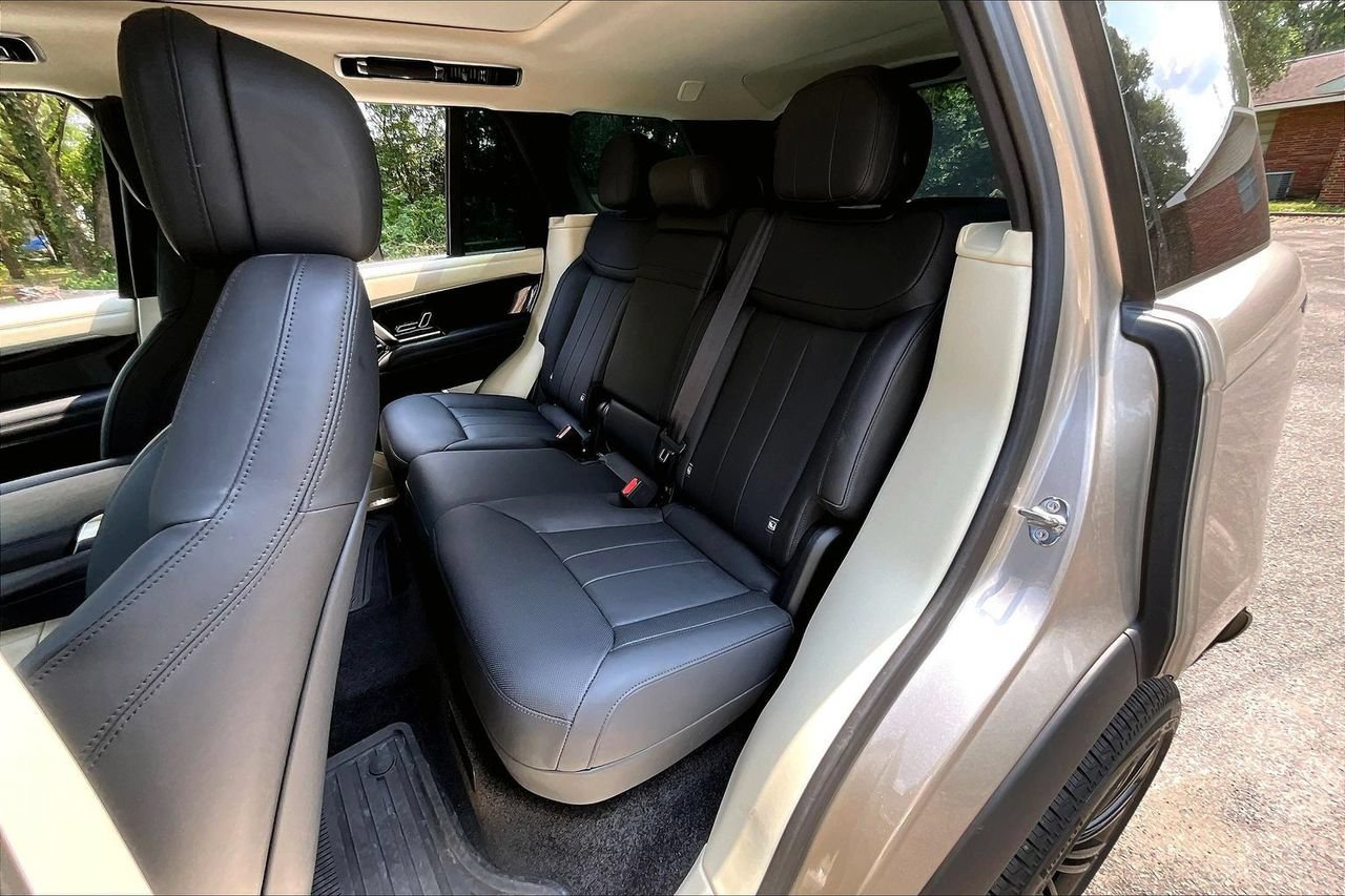 Used 2023 Land Rover Range Rover SE AWD/4WD image 19