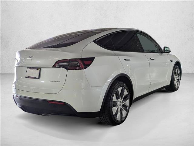 Used 2023 Tesla Model Y Long Range AWD/4WD image 5