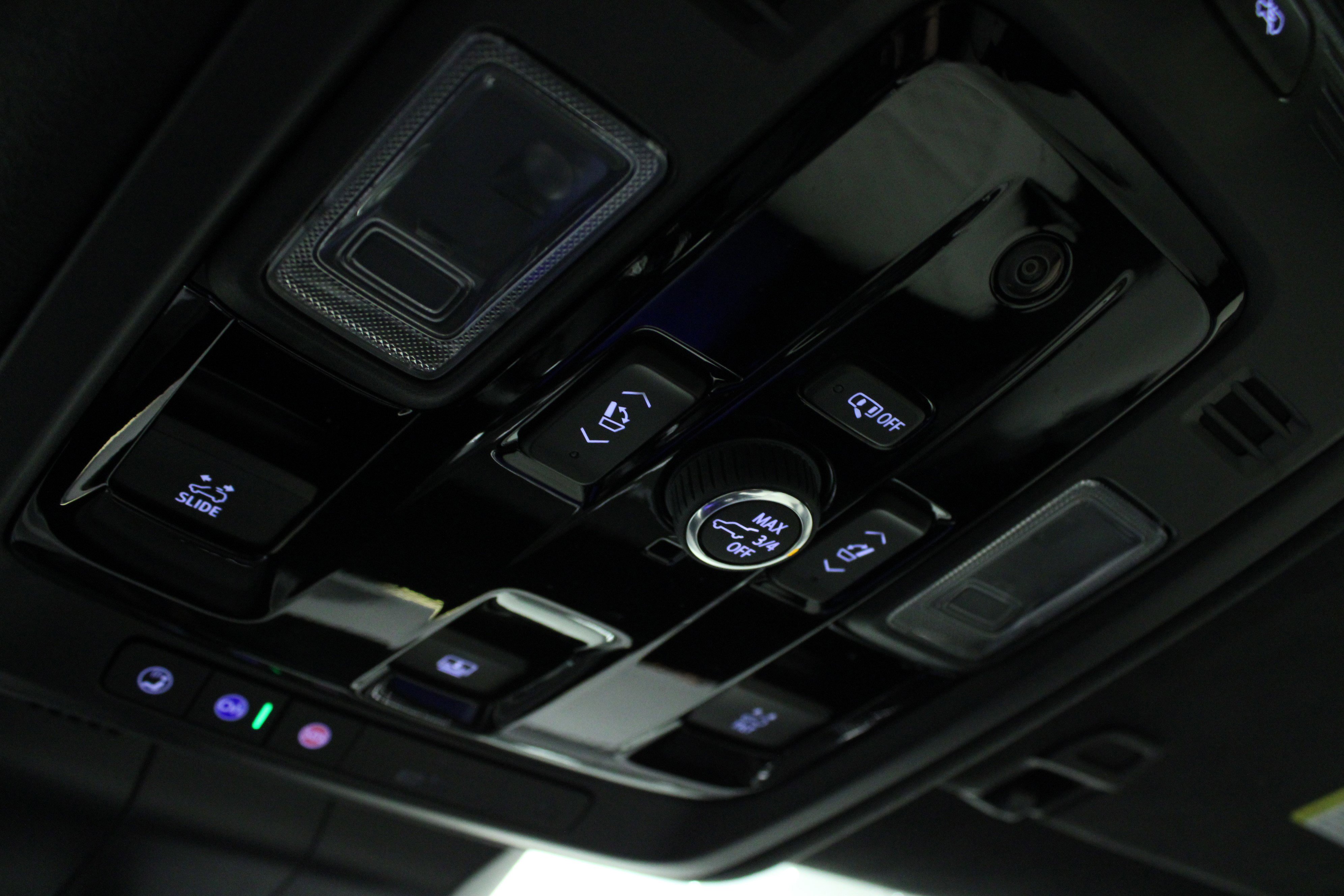 Used 2025 Cadillac Escalade V image 27