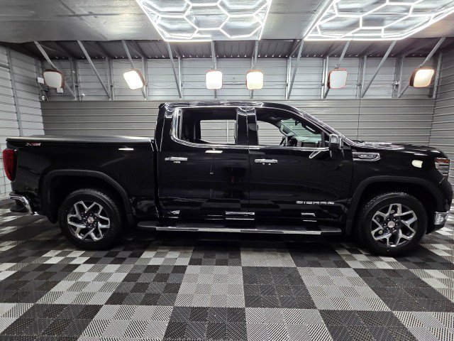 Used 2023 GMC Sierra 1500 SLT w/ SLT Premium Package AWD/4WD image 10