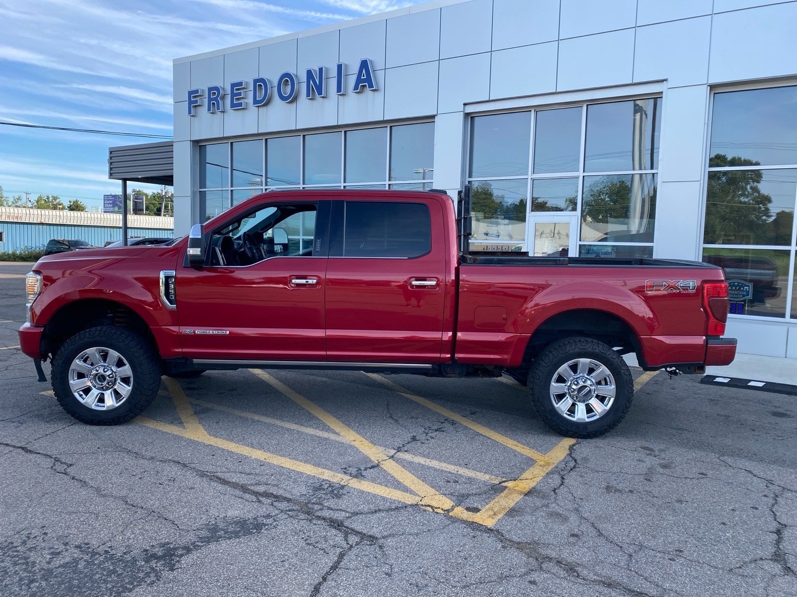 Used 2021 Ford F350 Platinum w/ FX4 Off-Road Package AWD/4WD image 3
