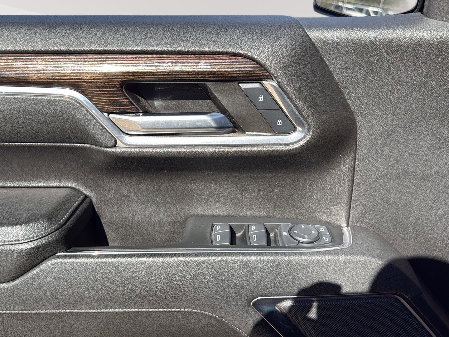 Used 2024 GMC Sierra 1500 Elevation image 15