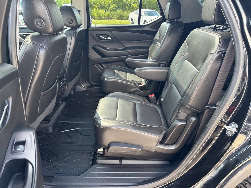 Certified 2021 Chevrolet Traverse RS w/ LPO, Floor Liner Package AWD/4WD image 31