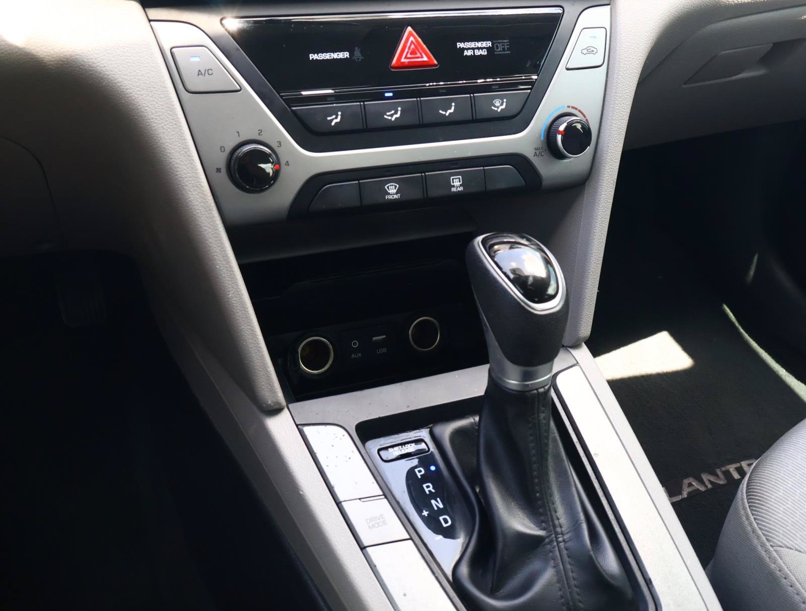 Used 2017 Hyundai Elantra SE FWD image 15