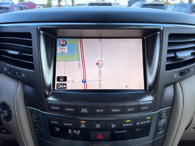 Used 2009 Lexus LX 570 4WD image 21