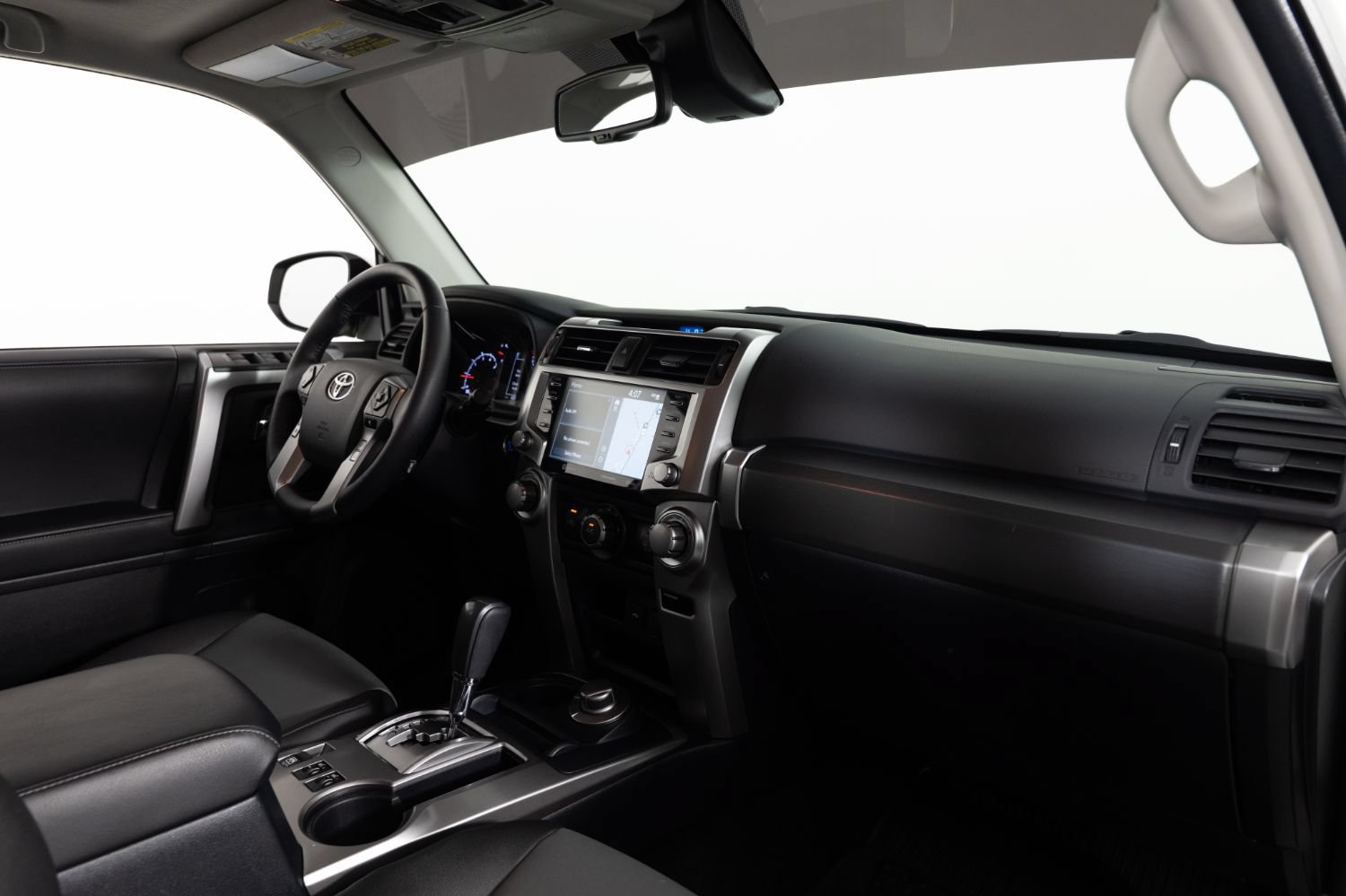 Used 2023 Toyota 4Runner SR5 Premium w/ Moonroof Package AWD/4WD image 25