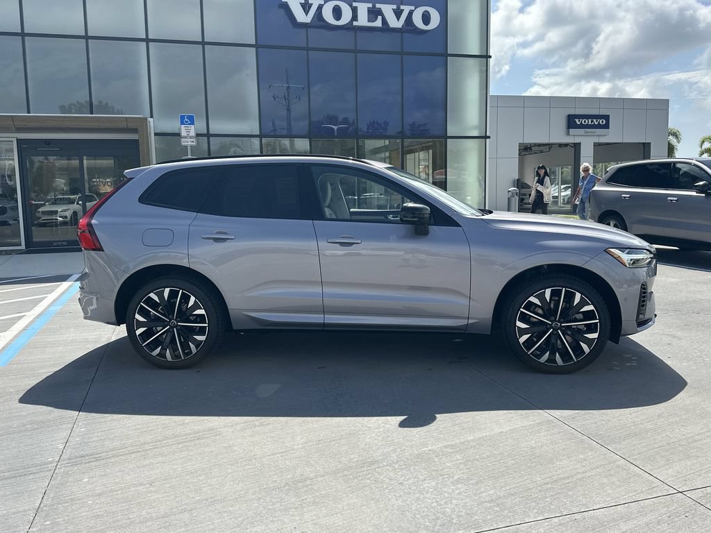 New 2026 Volvo XC60 T8 Ultra w/ Protection Package Premier AWD/4WD image 6