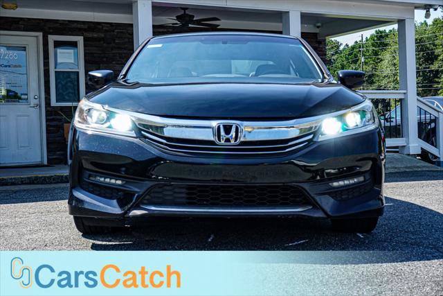 Used 2017 Honda Accord Sport image 9