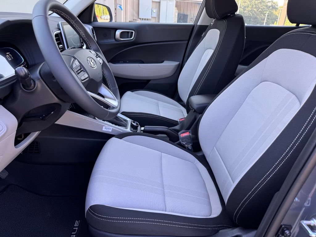New 2026 Hyundai Venue SEL FWD image 8