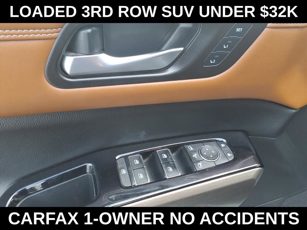 Used 2022 Nissan Pathfinder Platinum w/ Cargo Package image 12