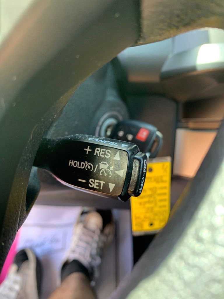 Used 2020 Toyota Tacoma Limited image 18