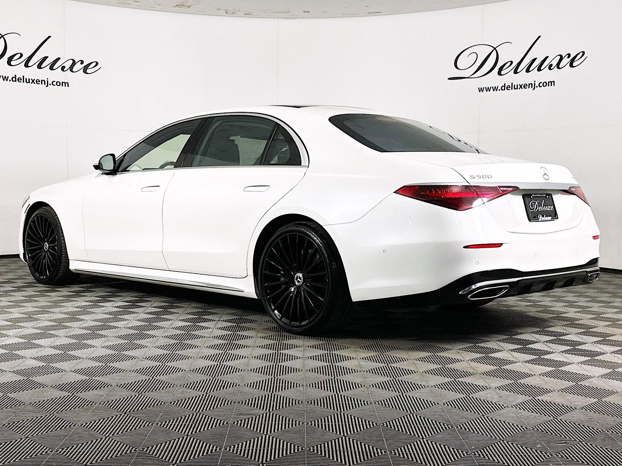 Used 2023 Mercedes-Benz S 580 4MATIC Sedan image 4