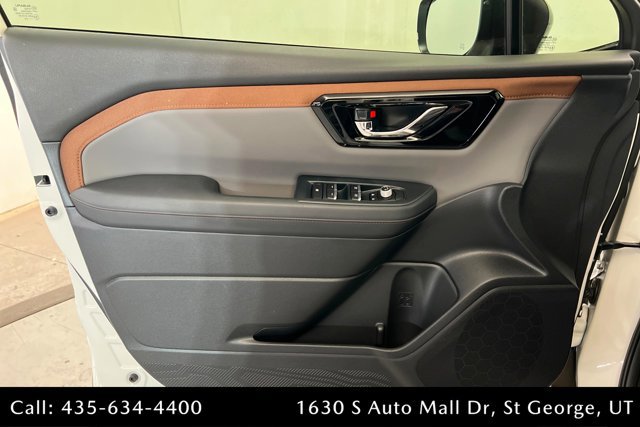 Used 2025 Subaru Forester Sport image 14